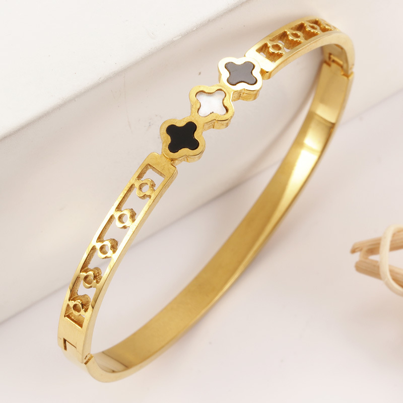 Wholesale Custom Ladies Stainless Steel Jewelry 18k Gold Plated Four Leaf Clover  Enamel Zircon Cuff Bracelets Bangles For Women