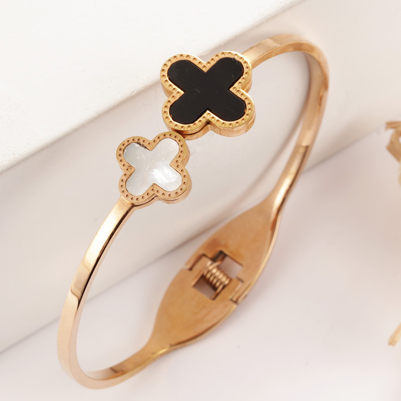 Wholesale Custom Ladies Stainless Steel Jewelry 18k Gold Plated Four Leaf Clover  Enamel Zircon Cuff Bracelets Bangles For Women