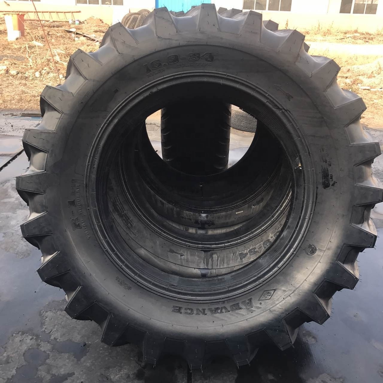 Agricultural tractor tyre16.9-30 16.9-34factory outlet Reaper tire