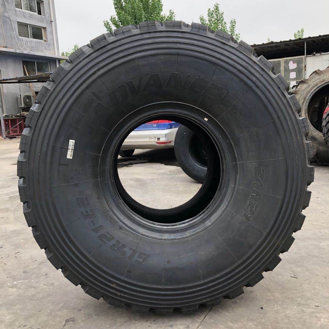 Desert transporter tires 24R21 airport fire truck tires are available for export