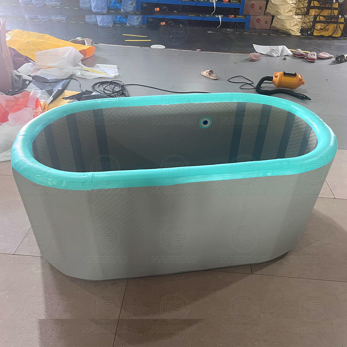 Quick Set Up Portable Ice Bath inflatable Cold Plunge Tub For Ice Bath portable Pvc Inflatable Bath Tub Recovery Cold Ice Pool