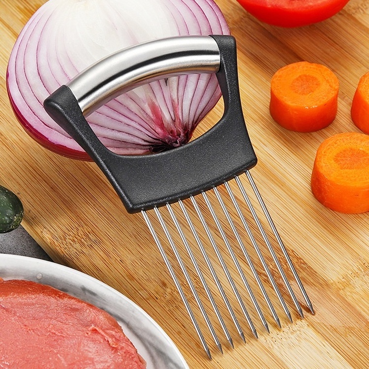 Helpful Kitchen Gadgets Vegetable Holder Lemon Cutter Tomato Slicer Stainless Steel Onion Needle Creative Onion Holder Slicer