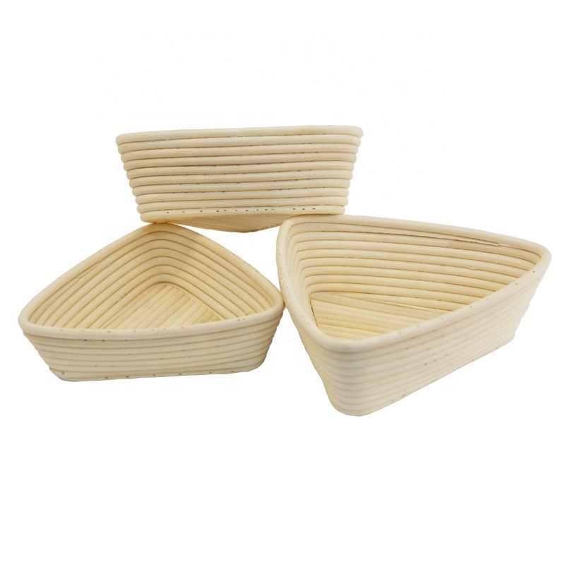 Factory Wholesale 9 Inch Triangle Shaped Baking Banneton Brotform Rising Rattan Handmade Bread Dough Proofing Basket