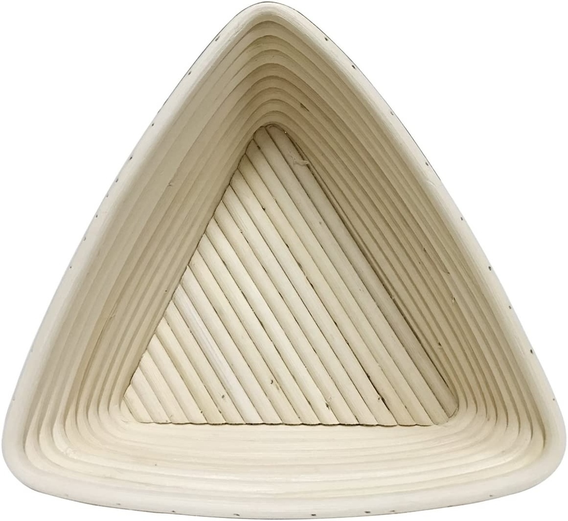 Factory Wholesale 9 Inch Triangle Shaped Baking Banneton Brotform Rising Rattan Handmade Bread Dough Proofing Basket