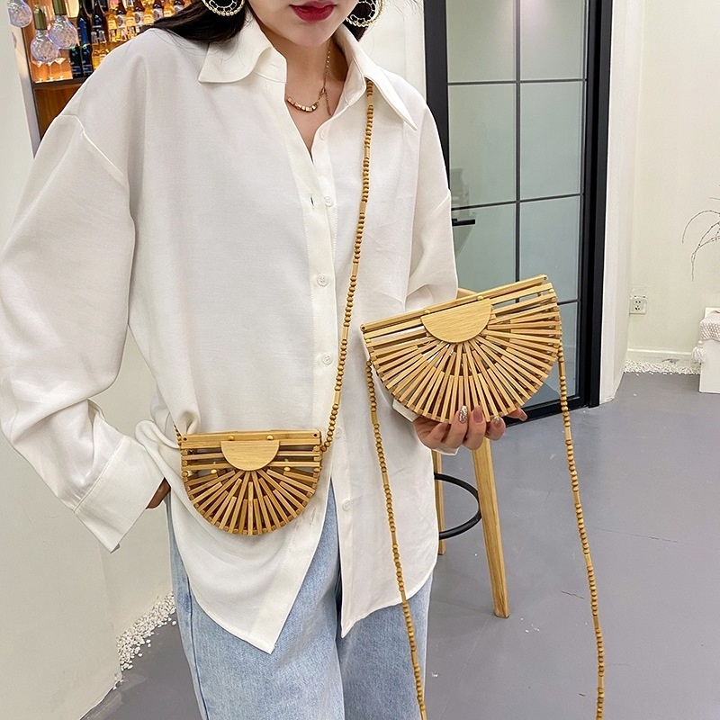 2024 Designer Summer New Bag Bamboo Half-Moon Beach Bags for Woman Light Purse Lady Shoulder Purses Women Bamboo Messenger Bags