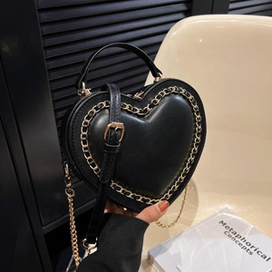 2024 Fashion Logo Custom Purses and Hand Bag Chain Ladies Handbags Sling Bags Party Evening Women Heart Shaped Clutch Bags