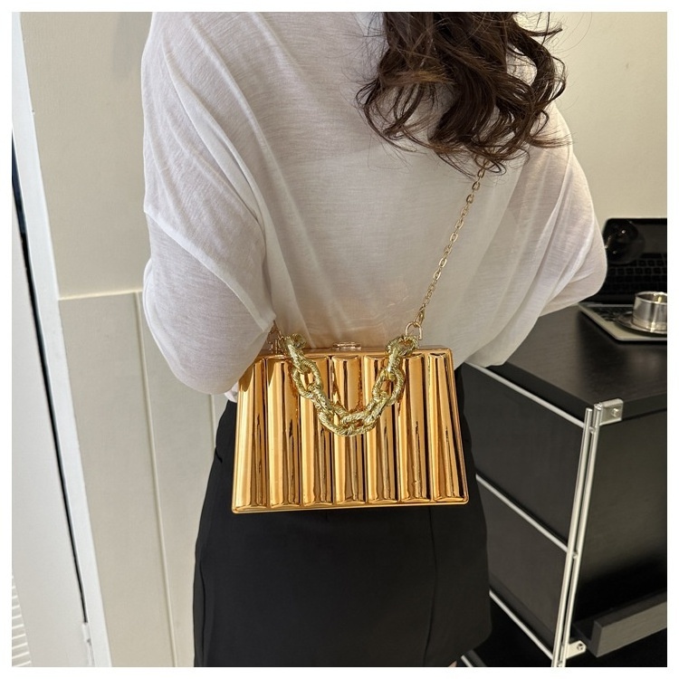 Shiny Acrylic Ladies Hand Bags 2024 Chain Girl Mini Suitcase Crossbody Bag Box Design PVC Coated Handbags for Women