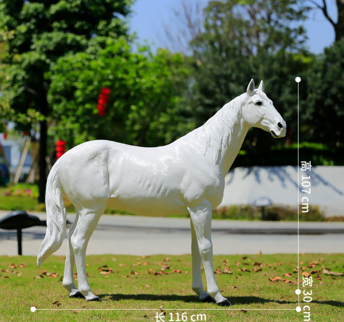 Artificial Handmade Life Size Animal Sculptures  Fiberglass Painting Horse Statues Lawn Party Decor Props White Brown Horses