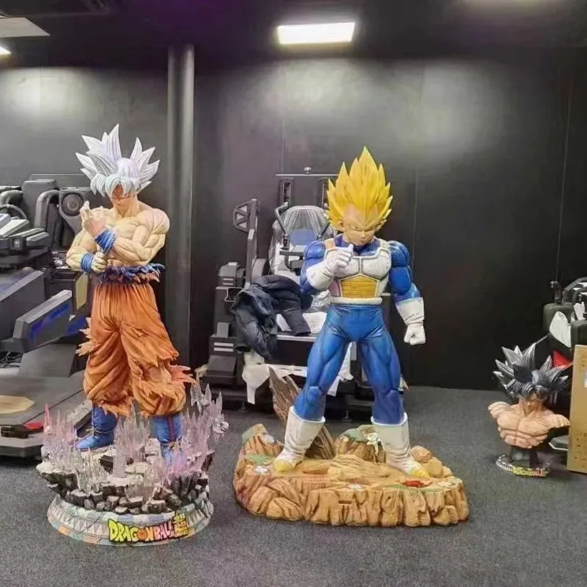 Factory Hot Sale Dragon Ball Z Custom Life Size 1:1 Fiberglass Resin Dragon Ball Vegeta Statue Large Anime Gukong Figure Statue