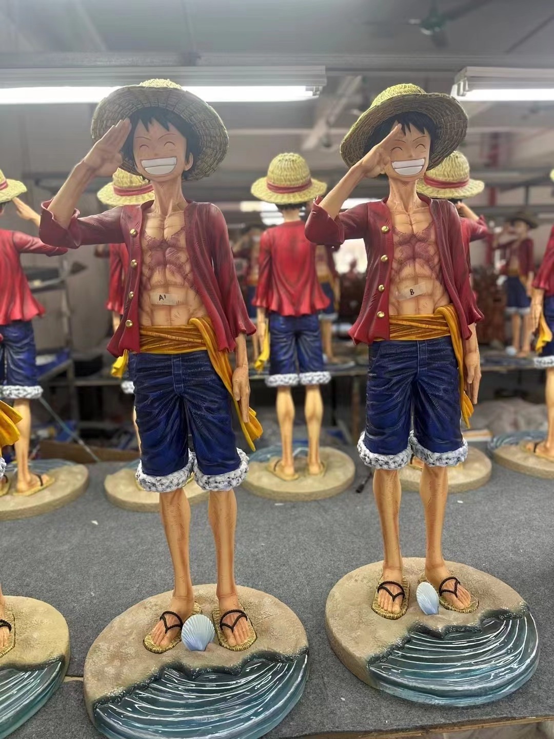 Hot Sale  life size resin Anime statue  Japanese Cartoon Anime Sculpture Luffy Statue 1/2 Anime Luffy Staue Figure