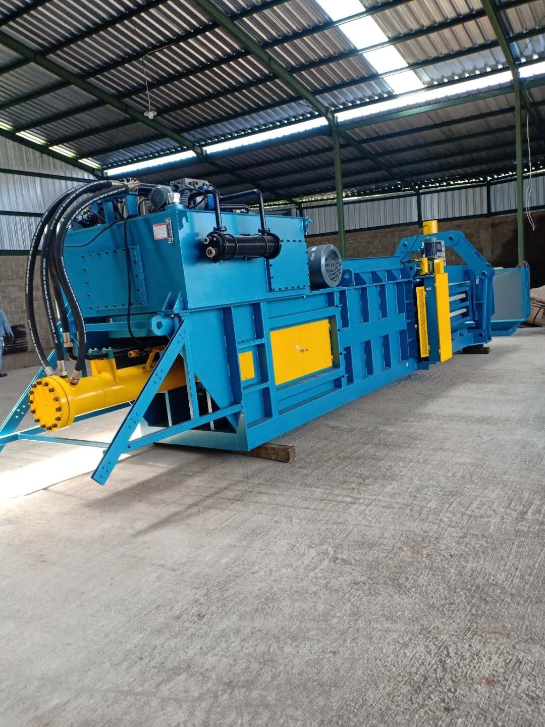 CE certificated hydraulic automatic waste paper baler machine/waste paper baling press