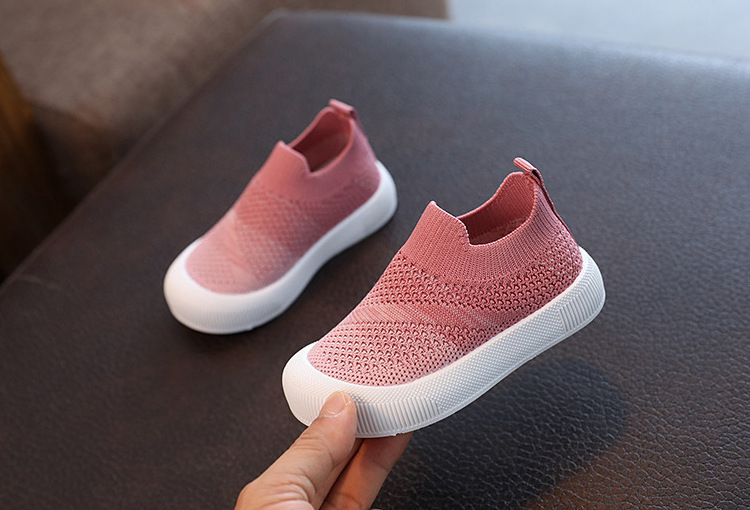 New Arrival Factory Fashion Rubber Soles Kids Shoes Solid Color Socks Cotton Warm Non-slip Woven Baby Boy Flying Woven Shoes