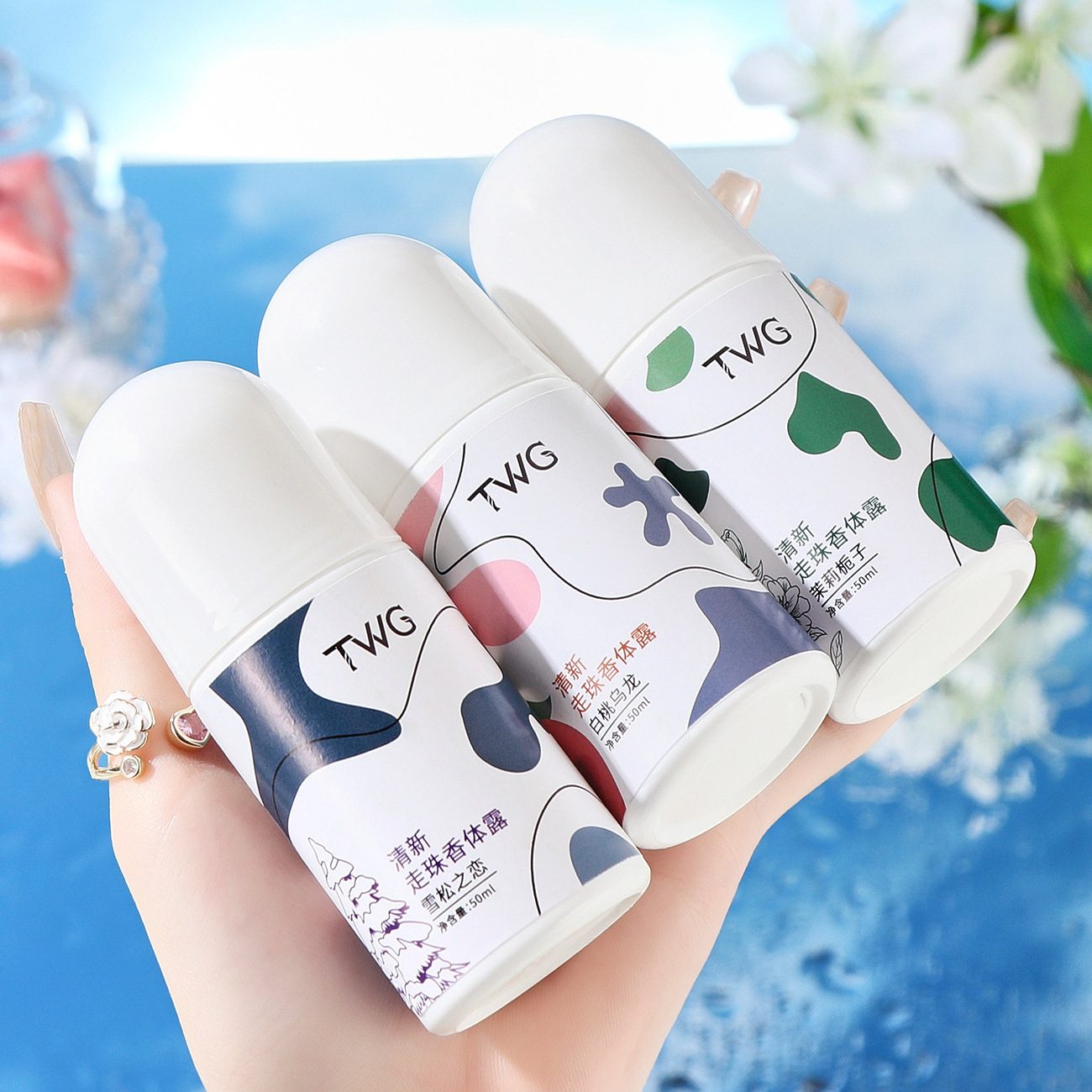 Wholesale refreshing non greasy long-lasting fragrance deodorizing underarm portable body perfume deodorant