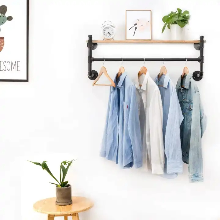 China Industrial Black Wall Mounted Shelf Retail Floating Bracket Cast Iron Metal Pipe Clothing Rack for Wood