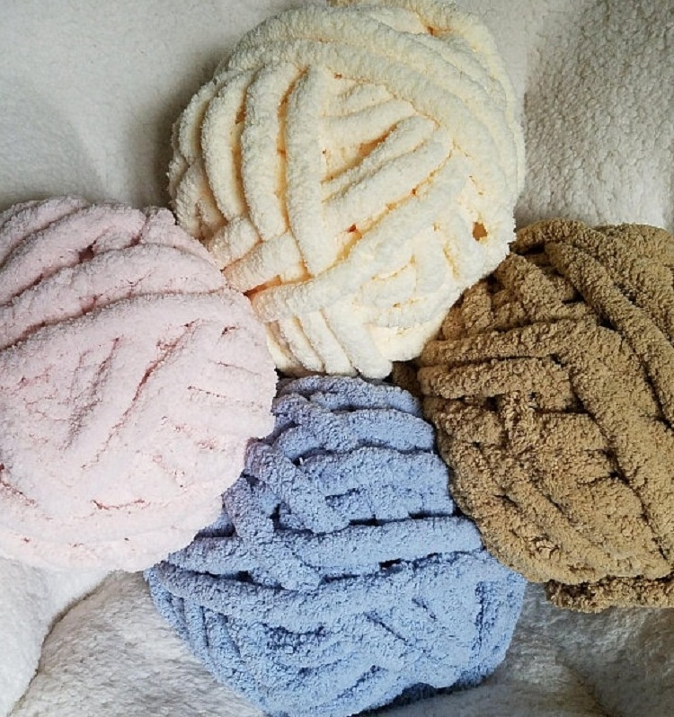 Super Thick Chunky Giant Chenille Yarn For Hand Knitting Yarn Baby Carpet Price