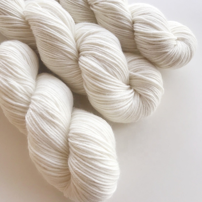 Lotus Yarns Wholesale Price High Quality 4ply 225m/100g  Pure Superwash merino  for hand dye