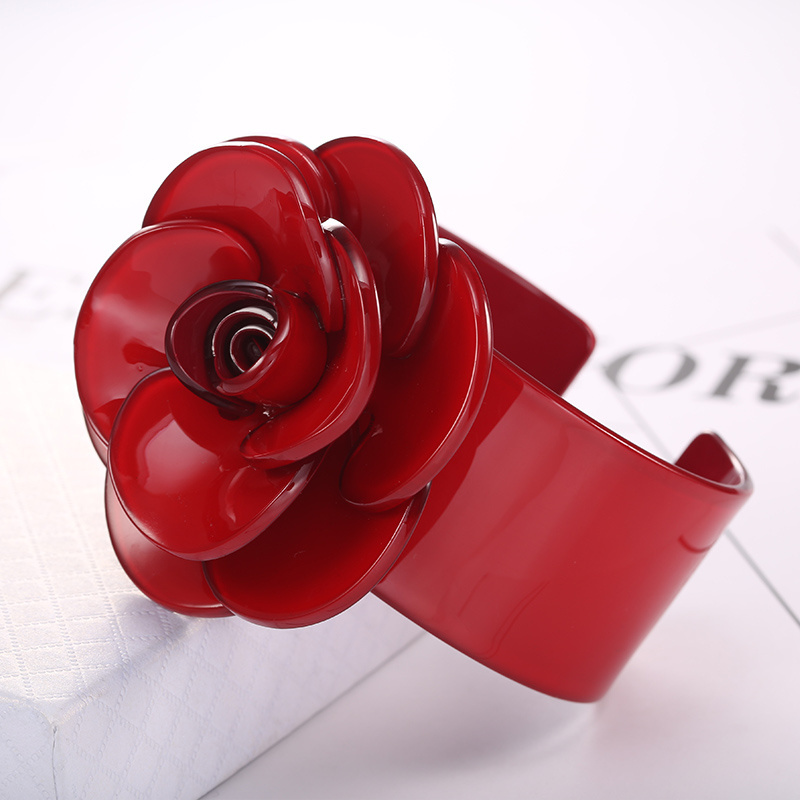 New cuff jewelry with one large resin flower women trendy cuff bracelet red rose bangle