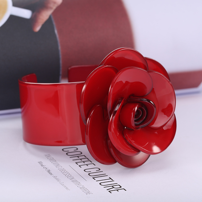 New cuff jewelry with one large resin flower women trendy cuff bracelet red rose bangle