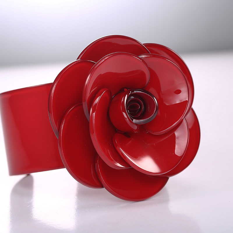 New cuff jewelry with one large resin flower women trendy cuff bracelet red rose bangle