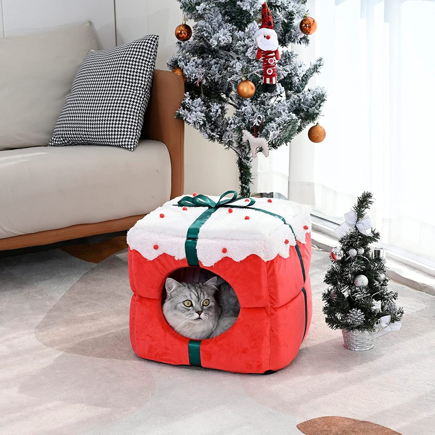 factory customized minimalist fancy funny red short plush dog bed modern anti stress square pet cat cave nest for christmas gift