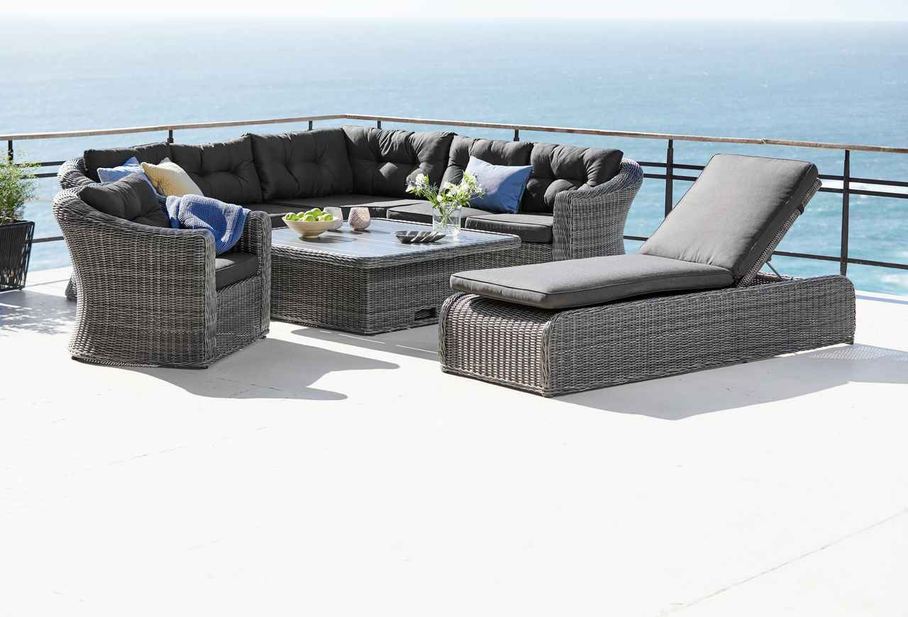 7 Piece Wicker Patio Conversation Set Garden Outdoor, Modular Sectional Rattan Sofa Lounge with Cushions/Pillows/Coffee Table