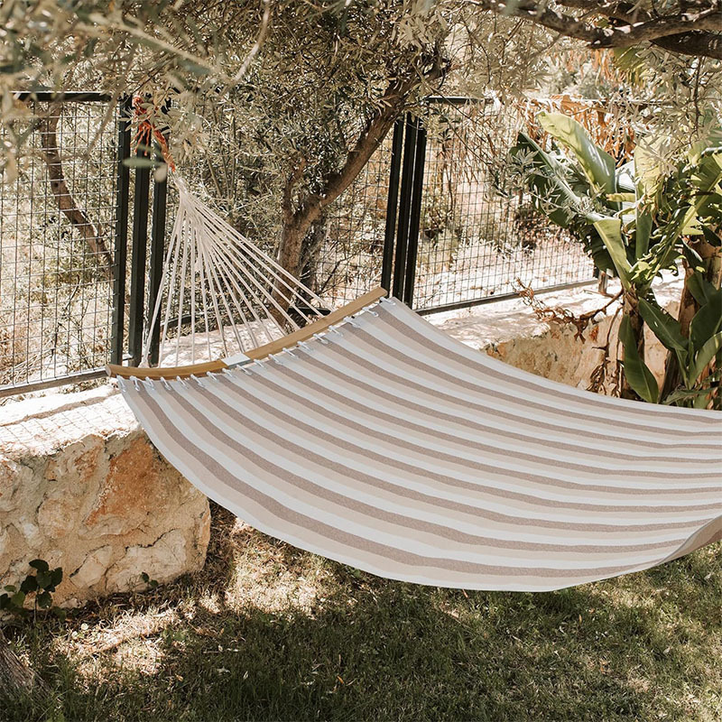 Outdoor Quilted Fabric Hammock with Spreader Bars and Detachable Pillow and Chains,Outdoor Patio Backyard Poolside