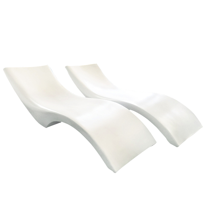 Modern casual outdoor fiberglass S-shaped heated swimming pool beach loungers Pool Sun loungers.Chaise Lounge.