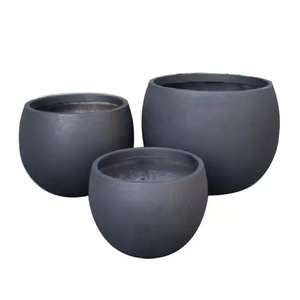 Are Popular Garden Hotel Decorative Large Round Flowerpots Minimalist Plant Pot Fiberglass Wooden Planter Box for Shopping Mall