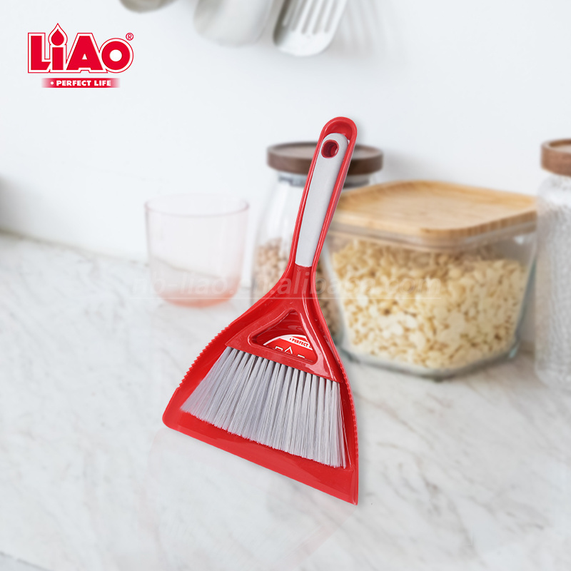 LiAo computer keyboard mini broom sweeping kit small dustpan and brush set for cervical cleaning