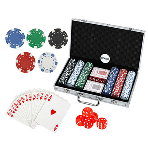 Customized Professional gambling game playing cards casino Cheap Clay aluminum case 500 pcs Poker Chip Set