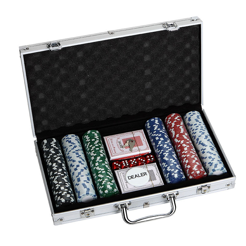 Customized Professional gambling game playing cards casino Cheap Clay aluminum case 500 pcs Poker Chip Set