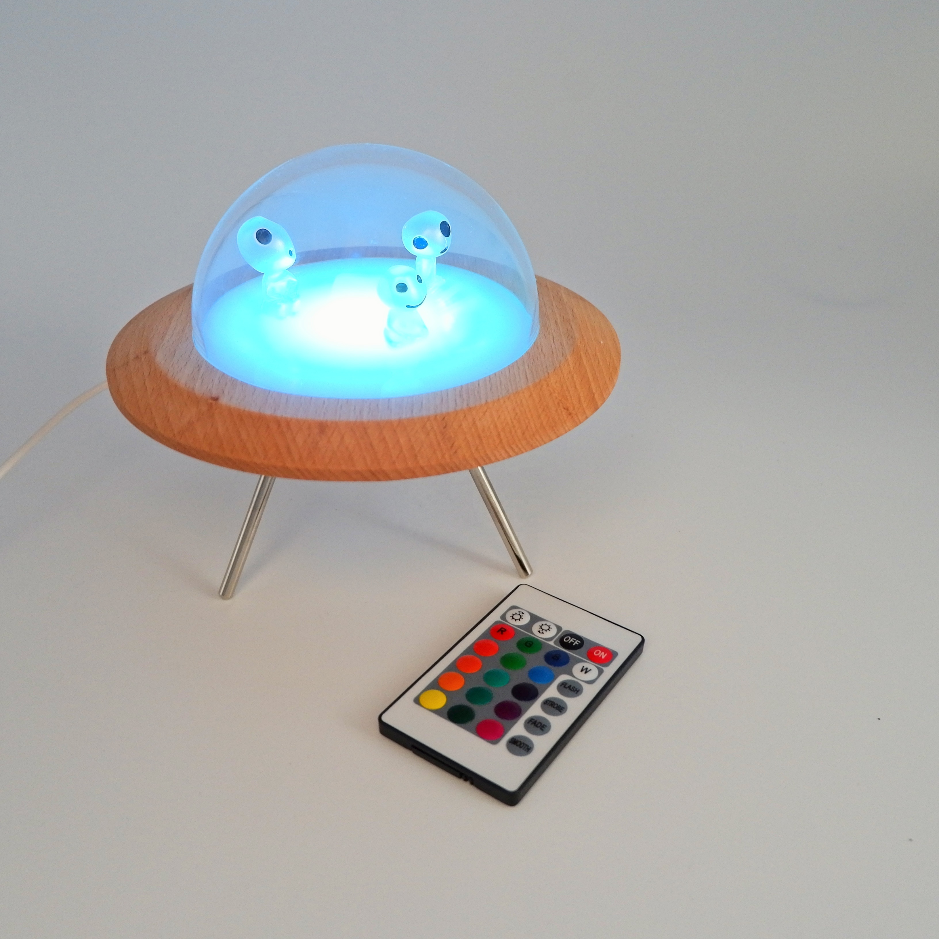 Space Alien UFO Night Light Lamp RGB Remote Control Wooden Decorative Table Lamp Space Age Lamp From Home Decoration