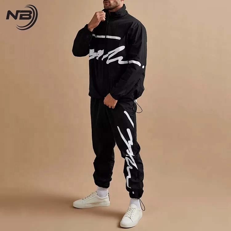 Wholesale Custom Design Windbreaker Quarter Zip Sweatsuit High Quality Parachute Material Strings at Bottom Tracksuit for Men