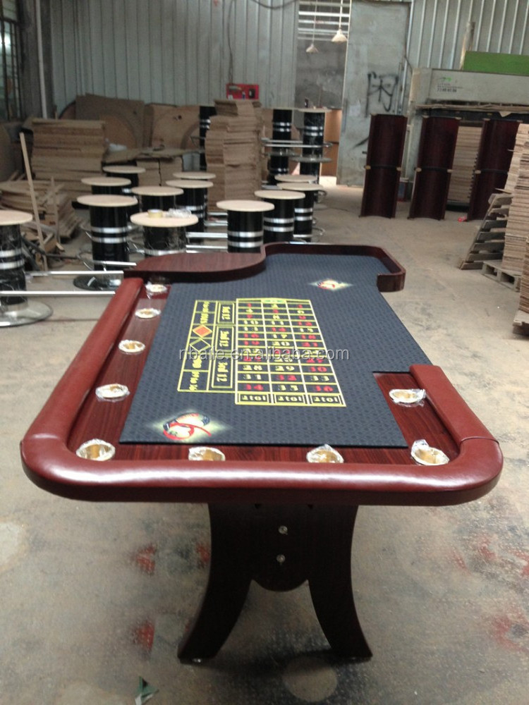 84 Inch Deluxe Casino Style Roulette Poker Table