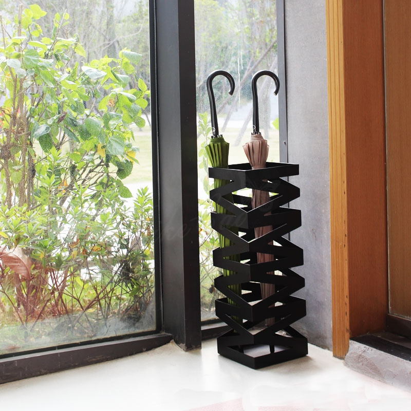 Modern High Quality Free Standing Black Metal Umbrella Stand For Sales