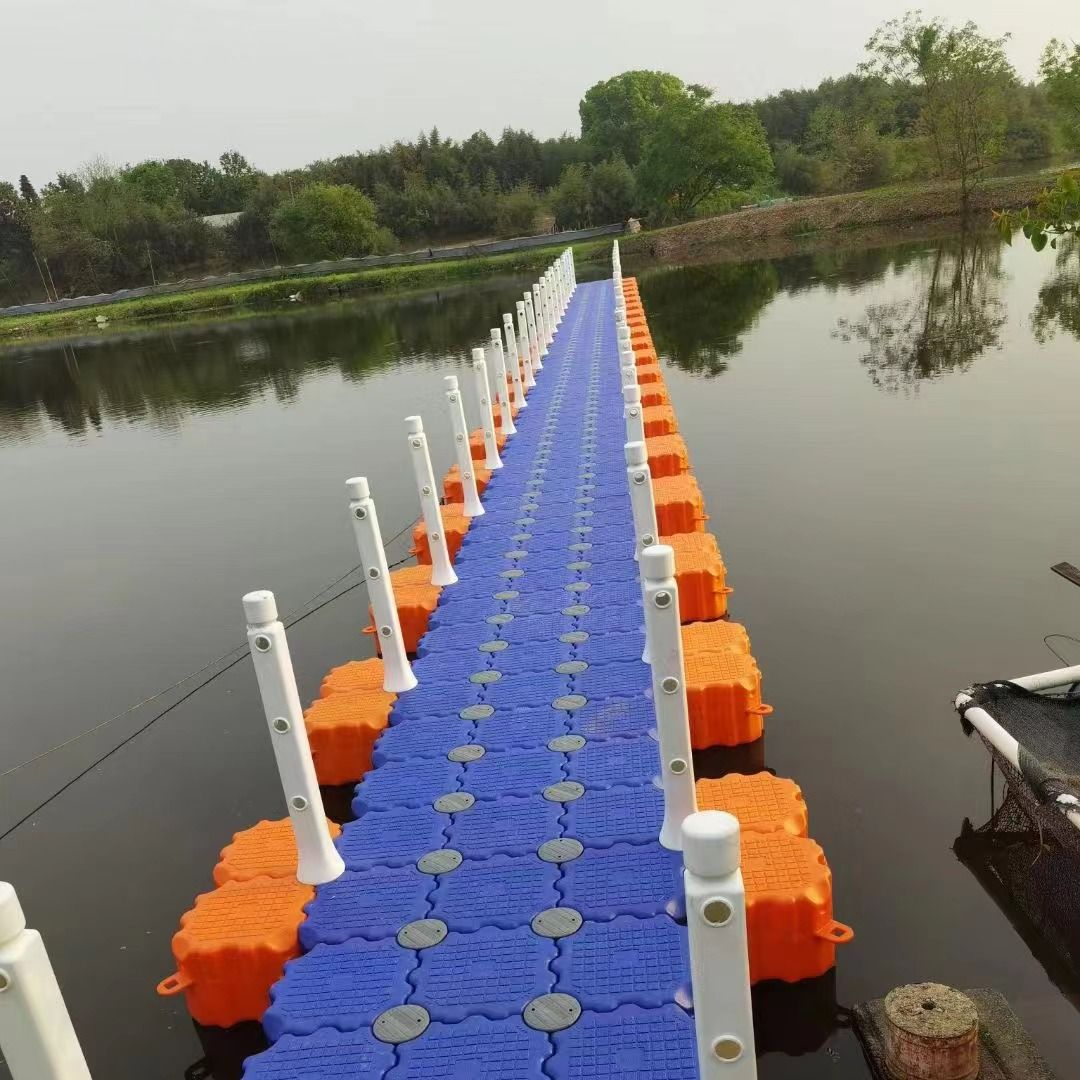 Wholesale High Quality HDPE Pontoon Cubes for High Buoyancy Floating Bridge Boat Jetski Dock/Swimming pool/Floating water house