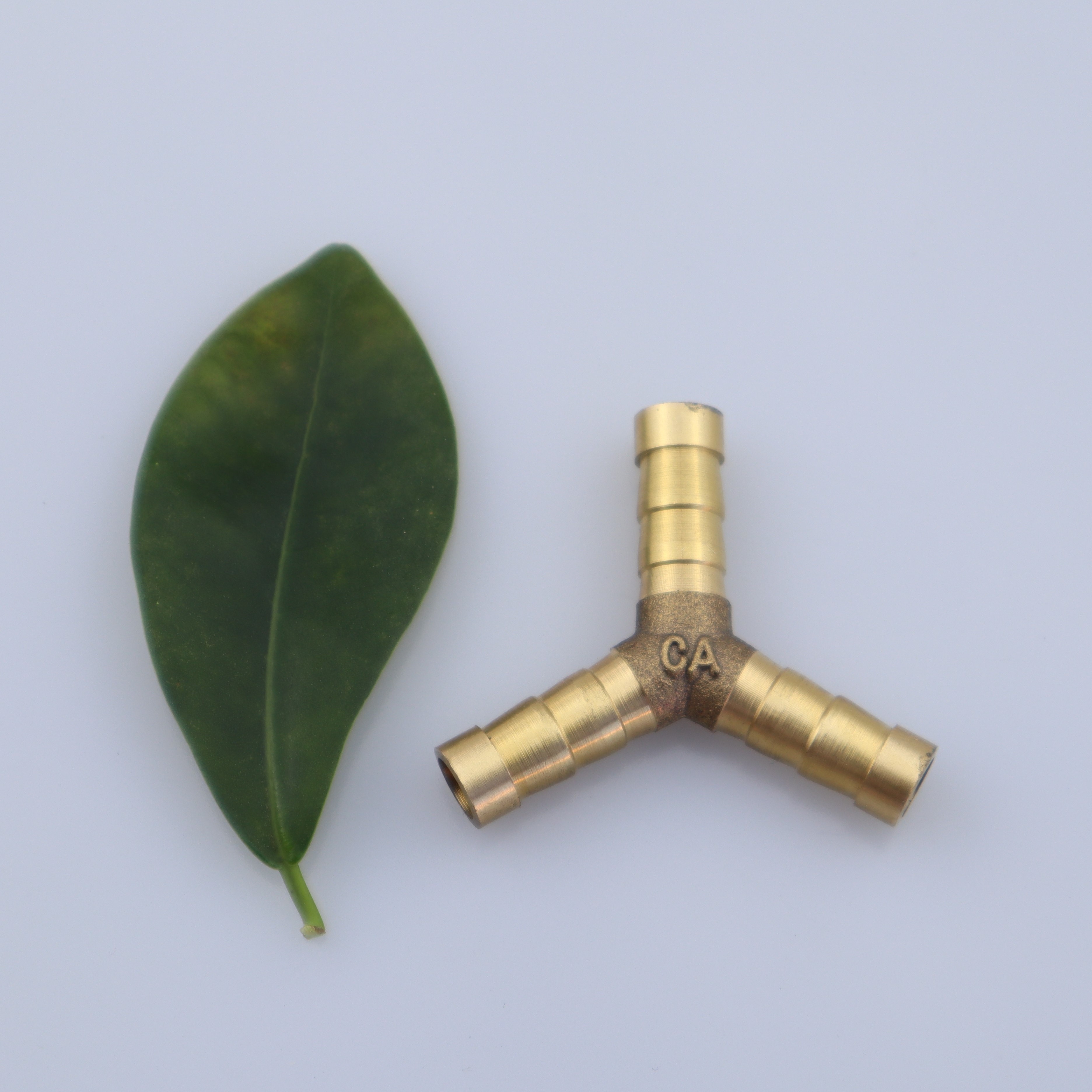 BZ-001 Small size Y Joint Nipple for Garden Hose Reducing diameter brass y connector Three-way Tee joint Y shape Pipe fittings