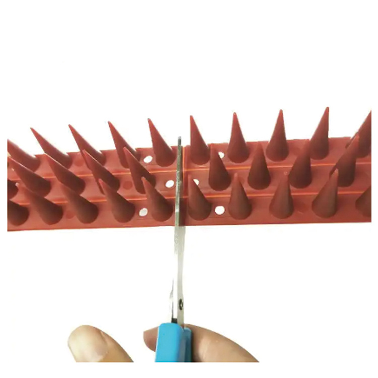 Solar Guard Adjustable Bird Spike Practical Anti-Pest Farm Use Wholesale Packaging Anti-Bird Anti-Pigeon Control Plastic Spike