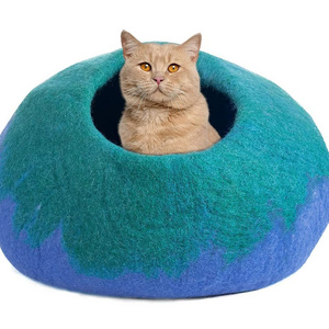 Premium Quality Green Felt Covered Kitty Bed Cave Wool Bed for Cats and Kittens for Indoor Pets