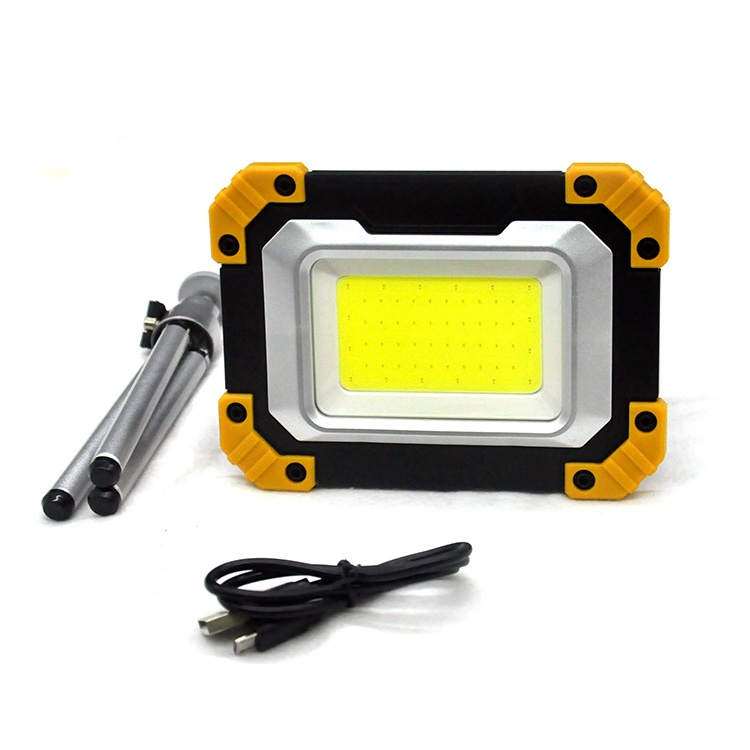 Clover Floodlight Waterproof 3.7V Battery Powered Bright Cordless 10w Portable cob led Work Light With Stand cob light