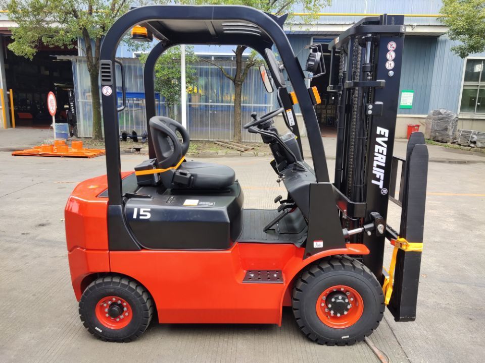 Lifter Mini Electric Forklift 4- Wheels 2500 KG 3000 KG 3500 KG Electric lithium battery Forklifts Truck For Sale