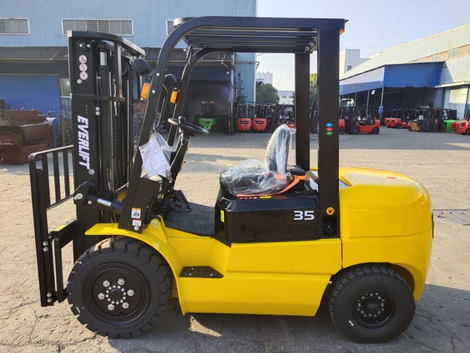 Lifter Mini Electric Forklift 4- Wheels 2500 KG 3000 KG 3500 KG Electric lithium battery Forklifts Truck For Sale