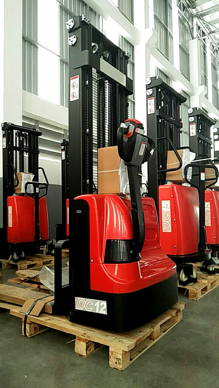 ELES-12J/15J Capacity 1.2ton 1.5ton  Electric Pallet Stacker Lift Height 3-3.5M electric forklift truck