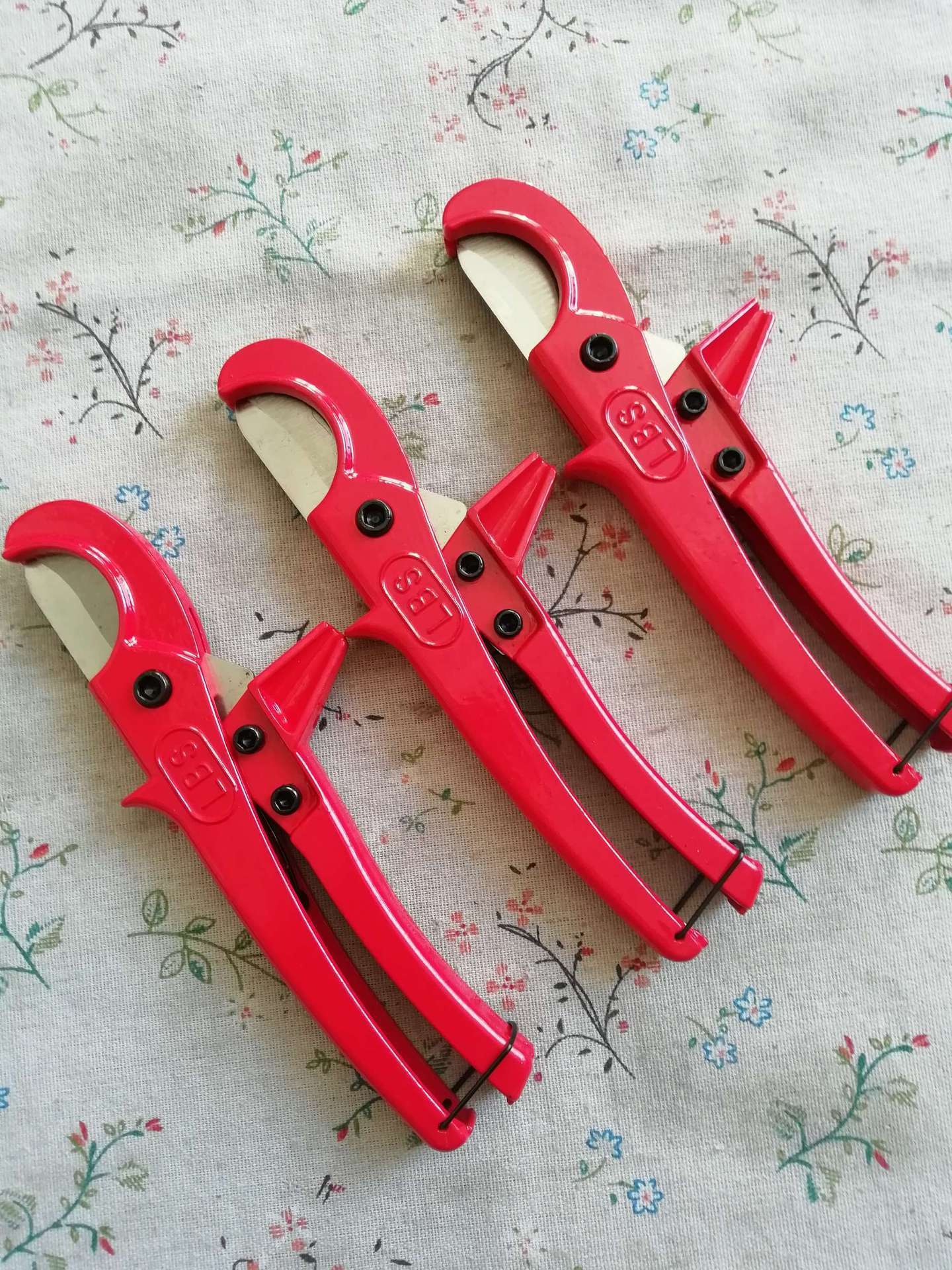 PPR plastic water pipe scissors multi-utility pipe knife aluminum plastic quick cutting PVC pipe cutter