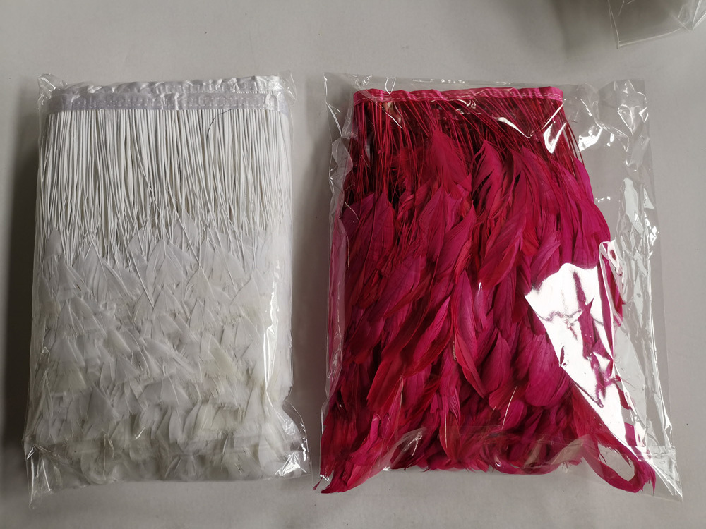 DIY Factory Wholesale Custom Colors Good quality stripped black hot pink white Coque feather fringe feathers for costume making