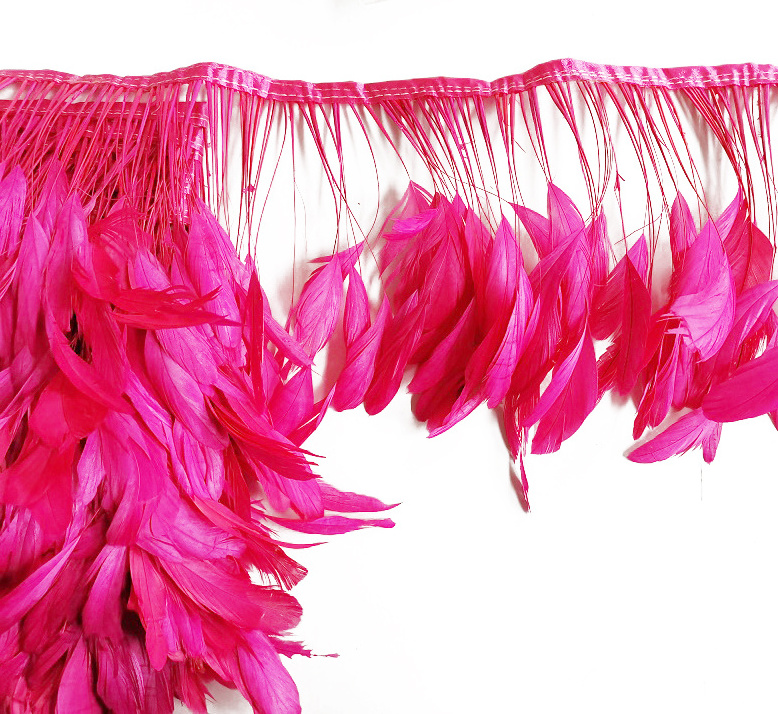 DIY Factory Wholesale Custom Colors Good quality stripped black hot pink white Coque feather fringe feathers for costume making