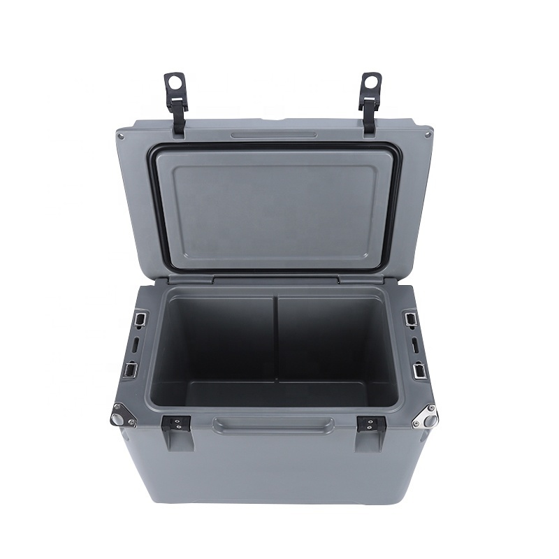 High quality plastic portable retro roto cooler rotomolded beach cooler box with lock for outdoor camping