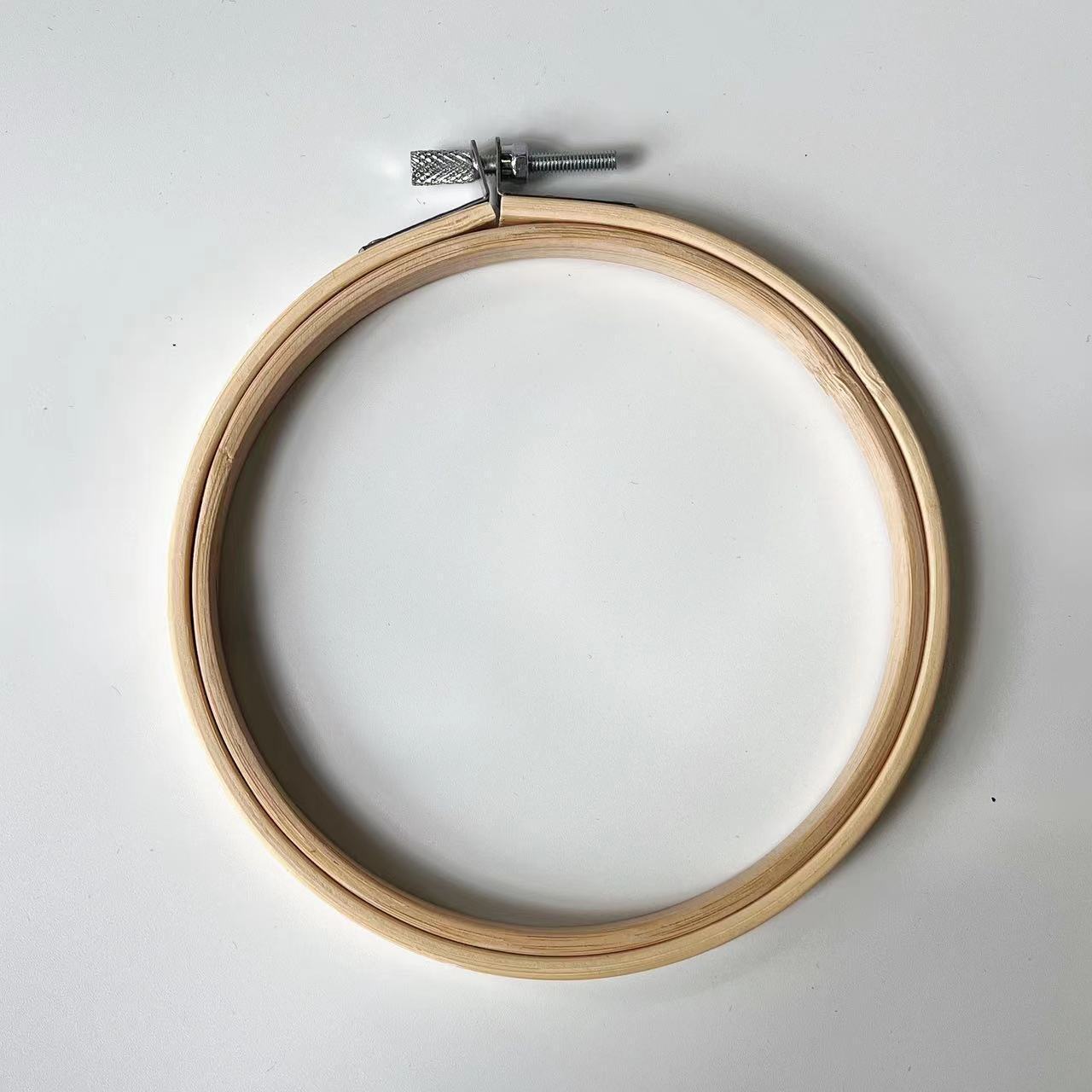 Factory Wholesale Plastic bamboo Embroidery Cross Stitch Hoop Adjustable Circle Embroidery Frame