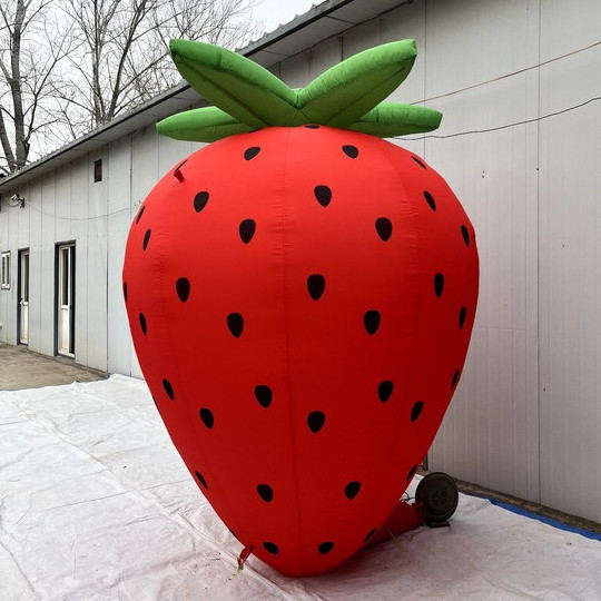 Customized inflatable fruit strawberry  cartoon large inflatable model for advertising