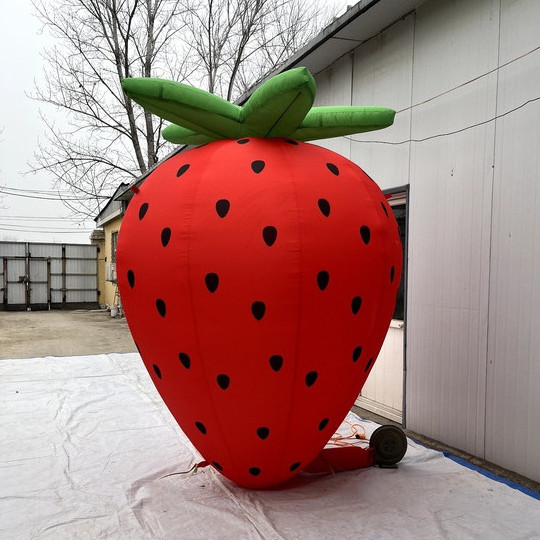 Customized inflatable fruit strawberry  cartoon large inflatable model for advertising